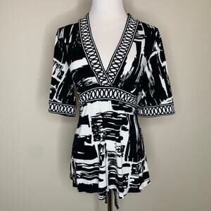 BCBGMAXAZRIA Black White Y2K stretchy Top Sz Large